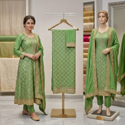 Pista Glaze Chinon Set – Traditional Daaman Edition